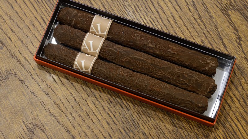 cigare en chocolat du pâtissier